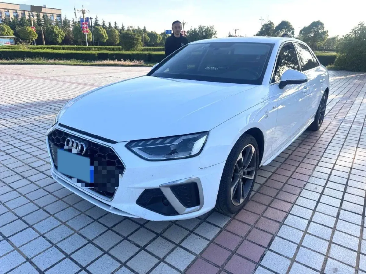 2020 Audi A4L 2.0T 190HP L4 7DCT,autocango,china used car exporter,china ev exporter,chinese used car exporter,chinese used ev exporter