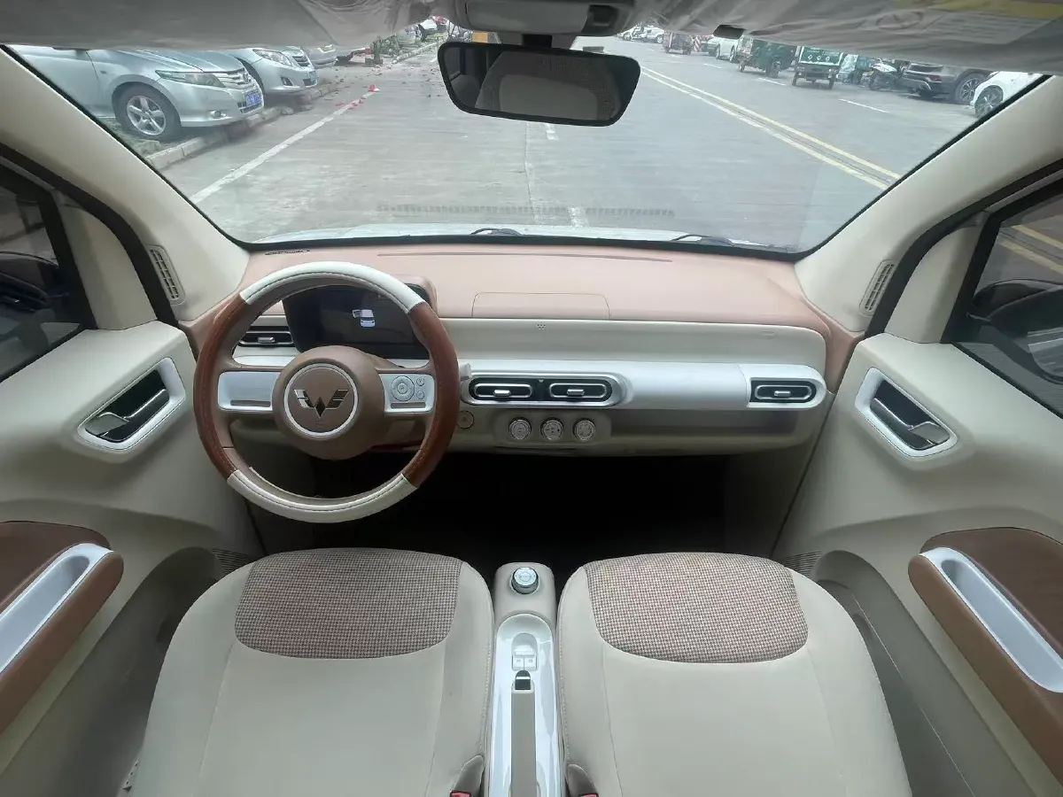 2026 WuLing XingGuangL 1.5L 106HP L4 E-CVT PHEV,autocango,china used car exporter,china ev exporter,chinese used car exporter,chinese used ev exporter