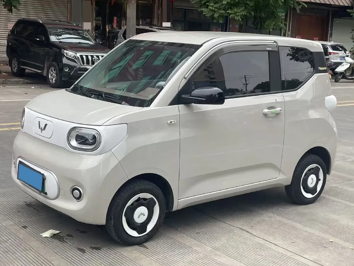 2026 WuLing XingGuangL 1.5L 106HP L4 E-CVT PHEV,autocango,china used car exporter,china ev exporter,chinese used car exporter,chinese used ev exporter