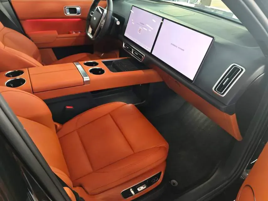 2023 Li L8 Range Extended 154HP REEV 40.9KWH,autocango,china used car exporter,china ev exporter,chinese used car exporter,chinese used ev exporter