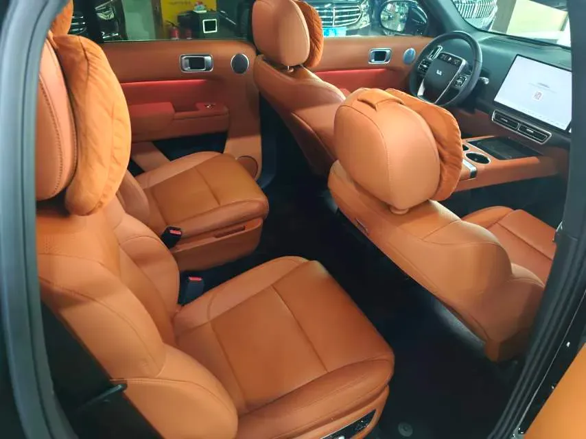 2023 Li L8 Range Extended 154HP REEV 40.9KWH,autocango,china used car exporter,china ev exporter,chinese used car exporter,chinese used ev exporter