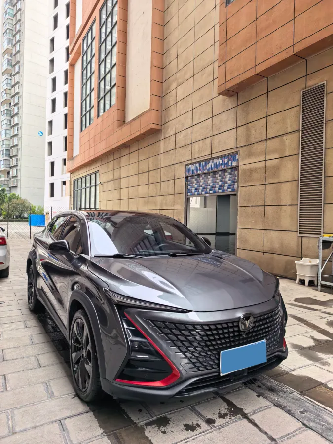 2021 ChangAn UNI-T 1.5T 180HP L4 7DCT,autocango,china used car exporter,china ev exporter,chinese used car exporter,chinese used ev exporter