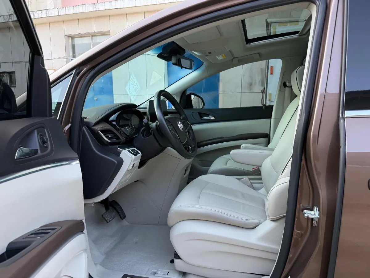 2021 Buick GL8 2.0T 237HP L4 9AT,autocango,china used car exporter,china ev exporter,chinese used car exporter,chinese used ev exporter