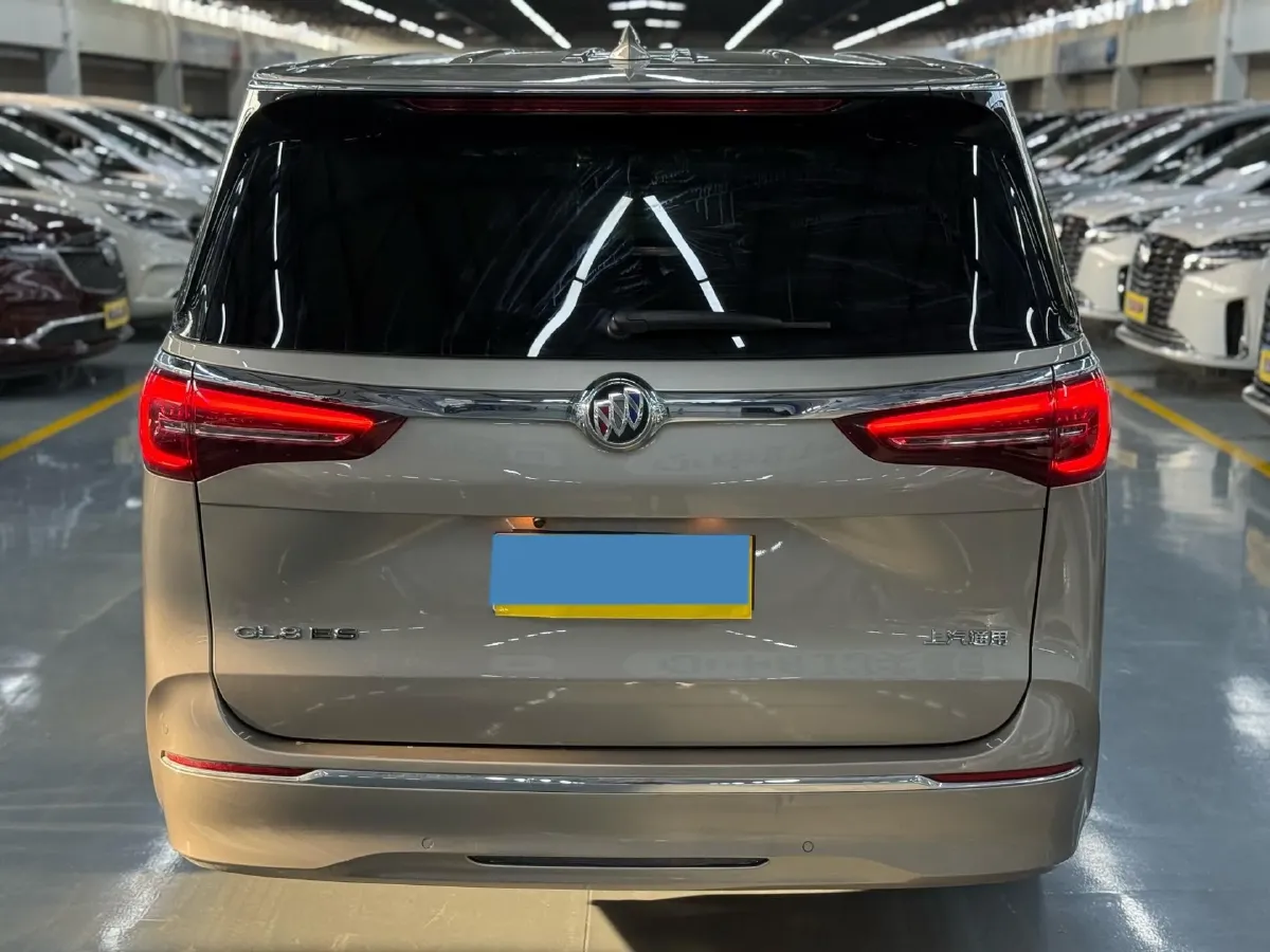2023 Buick GL8 2.0T 237HP L4 9AT,autocango,china used car exporter,china ev exporter,chinese used car exporter,chinese used ev exporter