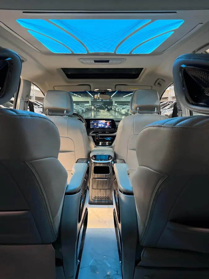 2023 Buick GL8 2.0T 237HP L4 9AT,autocango,china used car exporter,china ev exporter,chinese used car exporter,chinese used ev exporter