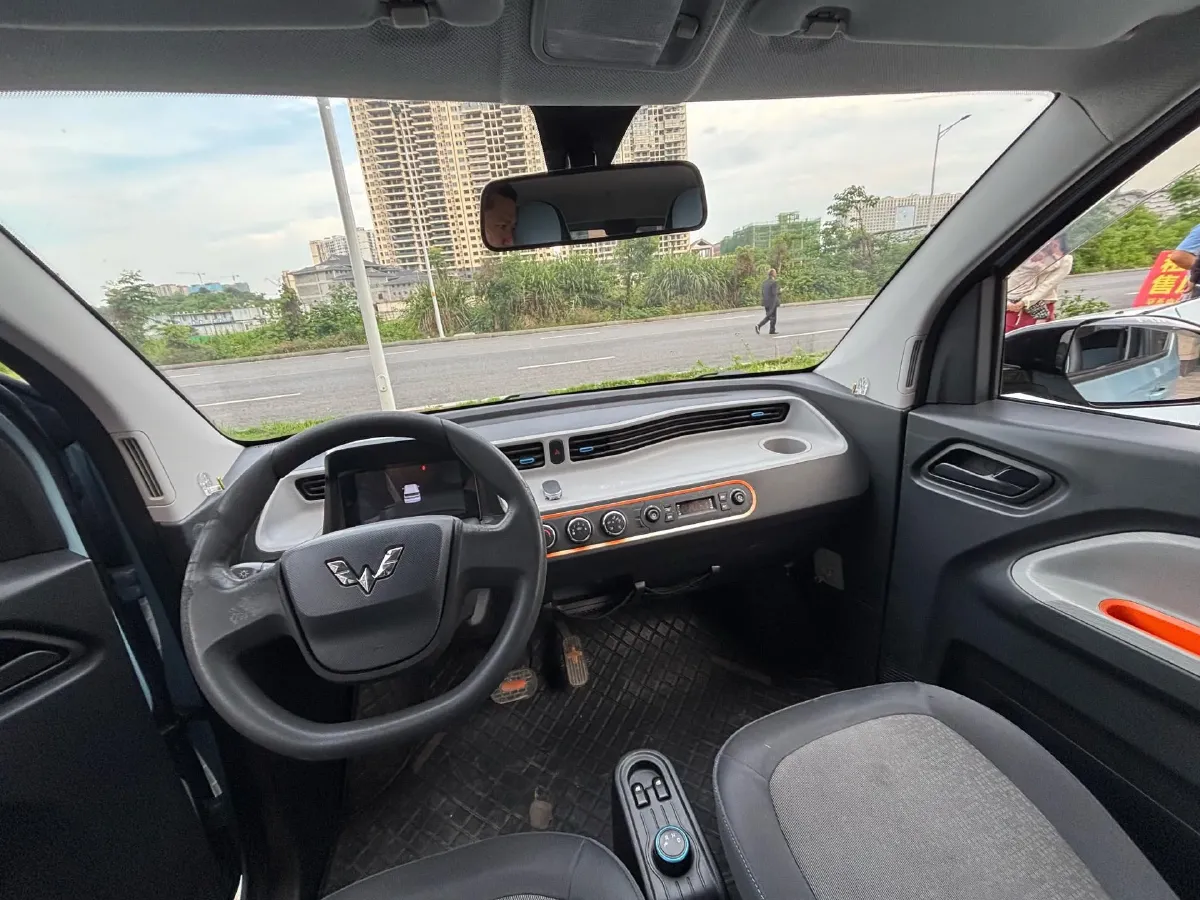 2021 WuLing HongGuang MINI EV BEV 9.3KWH,autocango,china used car exporter,china ev exporter,chinese used car exporter,chinese used ev exporter