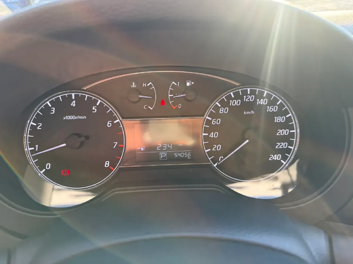2021 Nissan Tiida 1.6L 122HP L4 CVT,autocango,china used car exporter,china ev exporter,chinese used car exporter,chinese used ev exporter