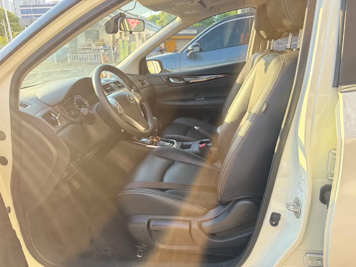 2021 Nissan Tiida 1.6L 122HP L4 CVT,autocango,china used car exporter,china ev exporter,chinese used car exporter,chinese used ev exporter