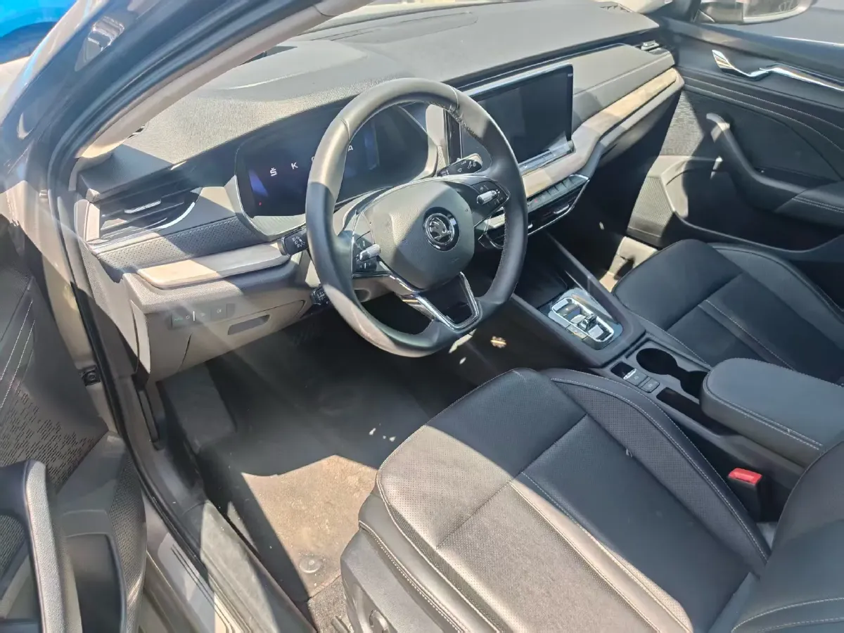 2021 Skoda Octavia 1.4T 150HP L4 7DCT,autocango,china used car exporter,china ev exporter,chinese used car exporter,chinese used ev exporter