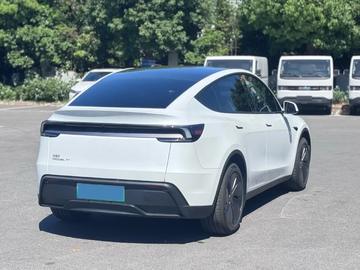 2026 Tesla Model Y BEV,autocango,china used car exporter,china ev exporter,chinese used car exporter,chinese used ev exporter