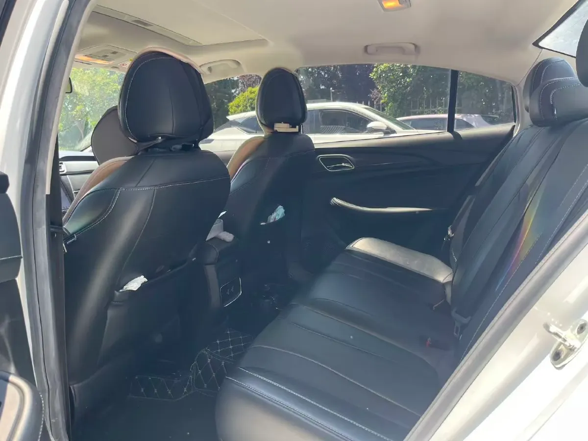 2019 Roewe i5 1.5L 120HP L4 CVT,autocango,china used car exporter,china ev exporter,chinese used car exporter,chinese used ev exporter