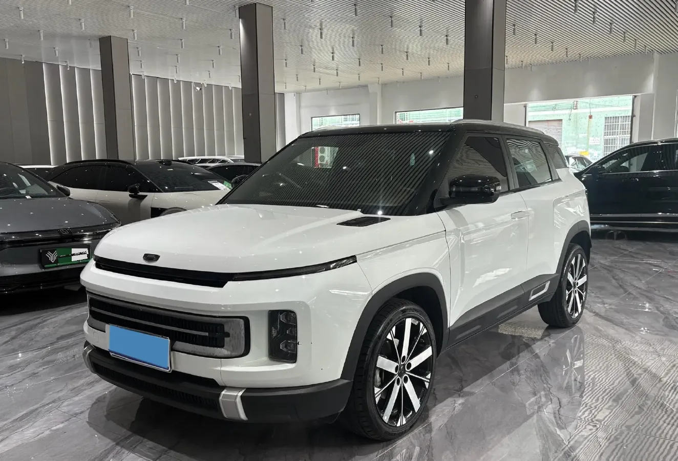 2023 Geely ICON 1.5T 181HP L4 7DCT,autocango,china used car exporter,china ev exporter,chinese used car exporter,chinese used ev exporter