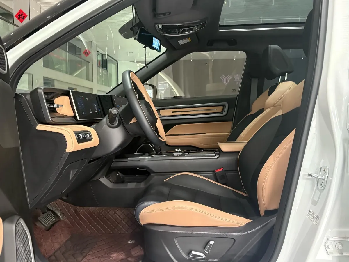 2023 Geely ICON 1.5T 181HP L4 7DCT,autocango,china used car exporter,china ev exporter,chinese used car exporter,chinese used ev exporter