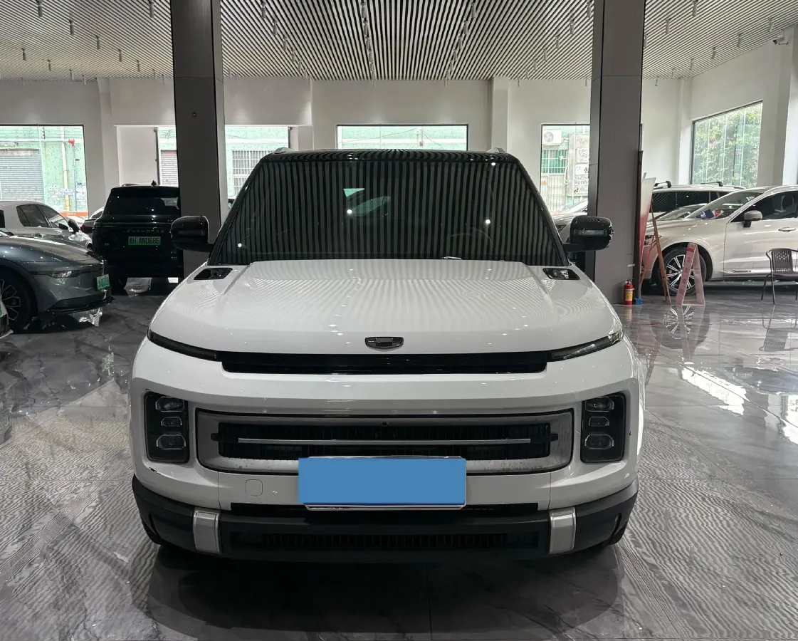 2023 Geely ICON 1.5T 181HP L4 7DCT,autocango,china used car exporter,china ev exporter,chinese used car exporter,chinese used ev exporter