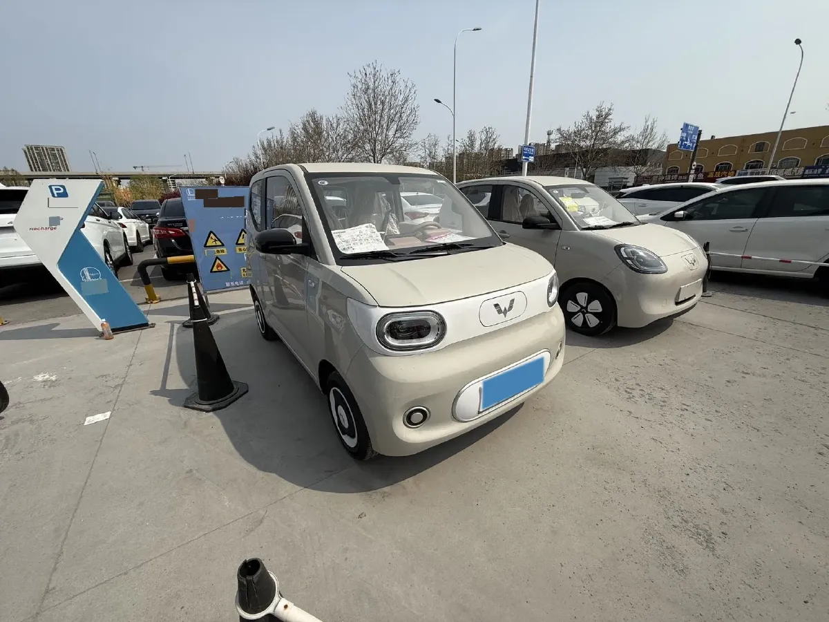 2024 LingBox uni BEV 15.552KWH,autocango,china used car exporter,china ev exporter,chinese used car exporter,chinese used ev exporter