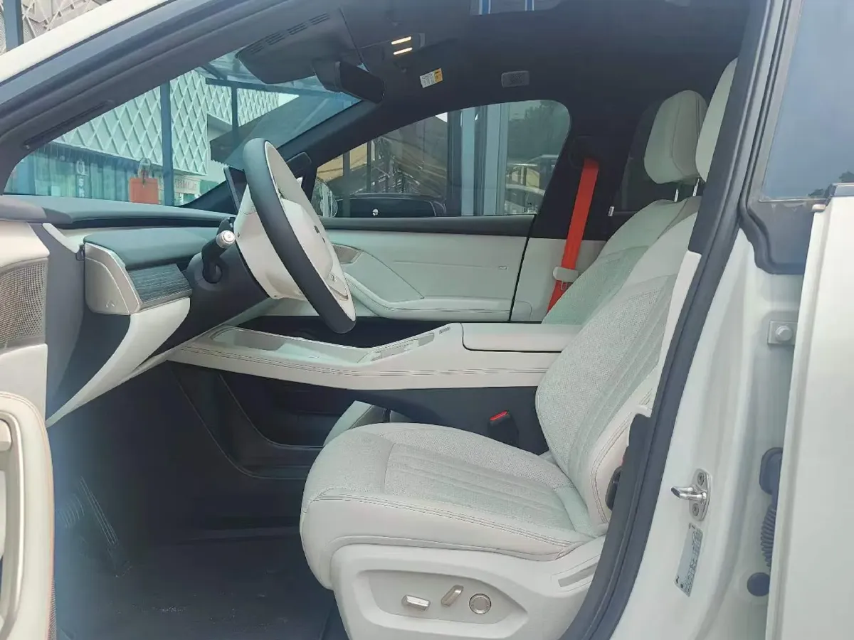 2024 ONVO L60 BEV 60KWH,autocango,china used car exporter,china ev exporter,chinese used car exporter,chinese used ev exporter