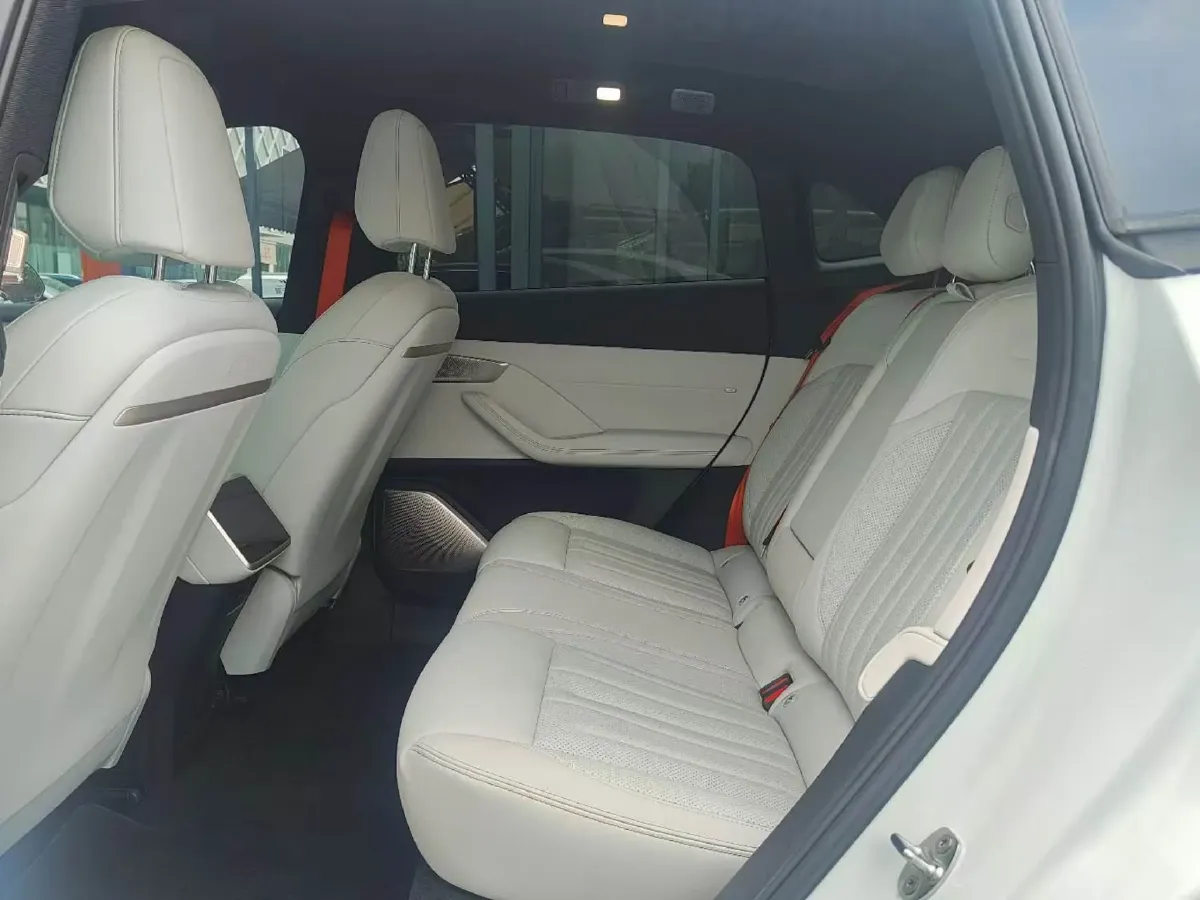2024 ONVO L60 BEV 60KWH,autocango,china used car exporter,china ev exporter,chinese used car exporter,chinese used ev exporter
