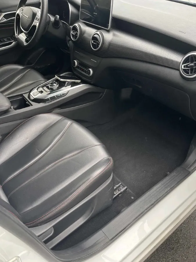 2022 Bestune B70 2.0T 224HP L4 6AT,autocango,china used car exporter,china ev exporter,chinese used car exporter,chinese used ev exporter
