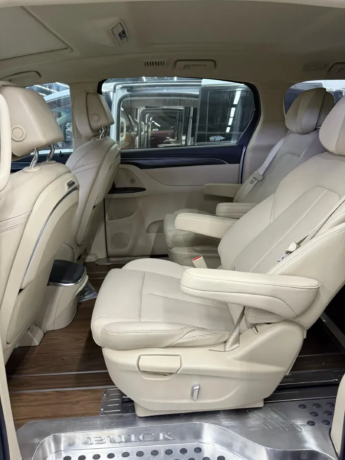 2023 Buick GL8 2.0T 237HP L4 9AT,autocango,china used car exporter,china ev exporter,chinese used car exporter,chinese used ev exporter