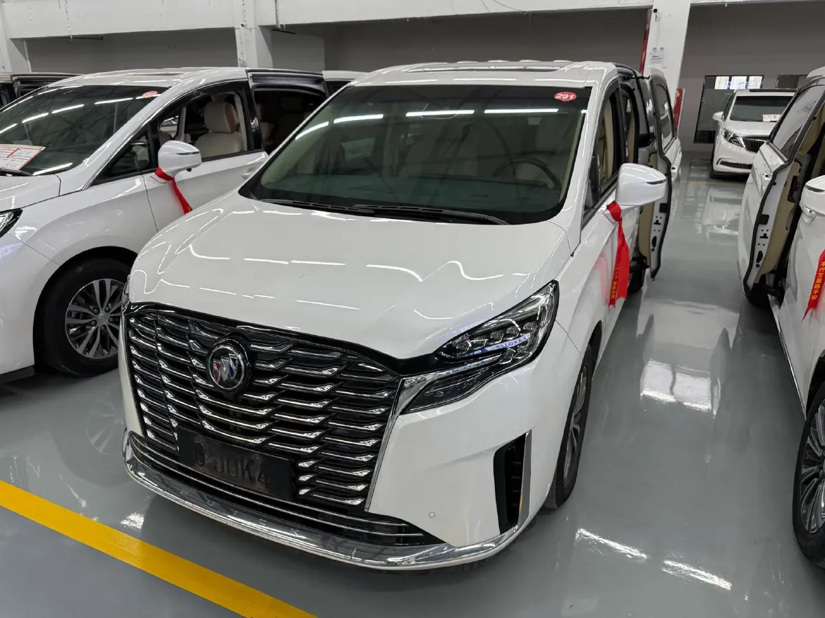 2023 Buick GL8 2.0T 237HP L4 9AT,autocango,china used car exporter,china ev exporter,chinese used car exporter,chinese used ev exporter