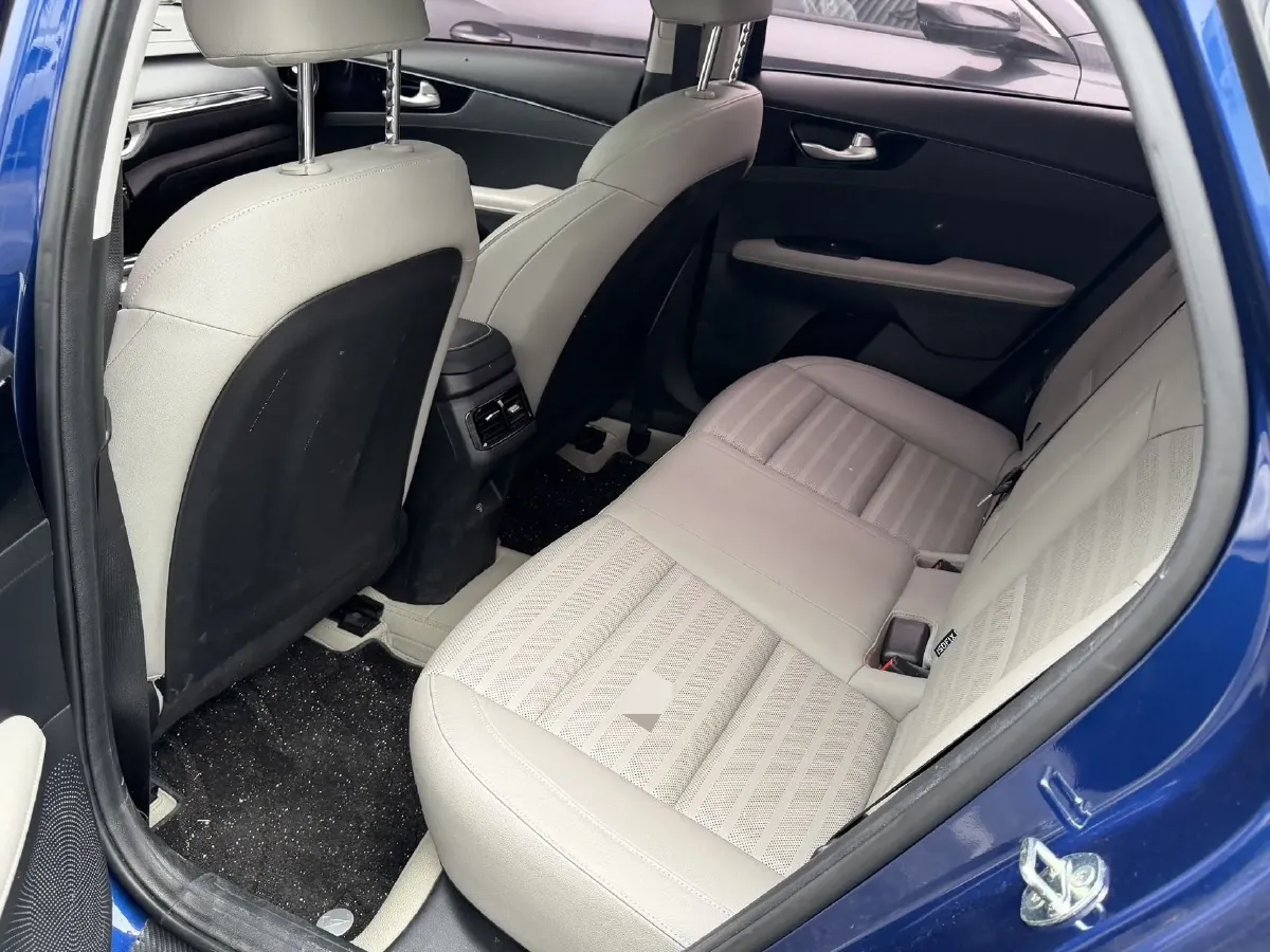 2023 Kia K3 1.4T 140HP L4 7DCT,autocango,china used car exporter,china ev exporter,chinese used car exporter,chinese used ev exporter