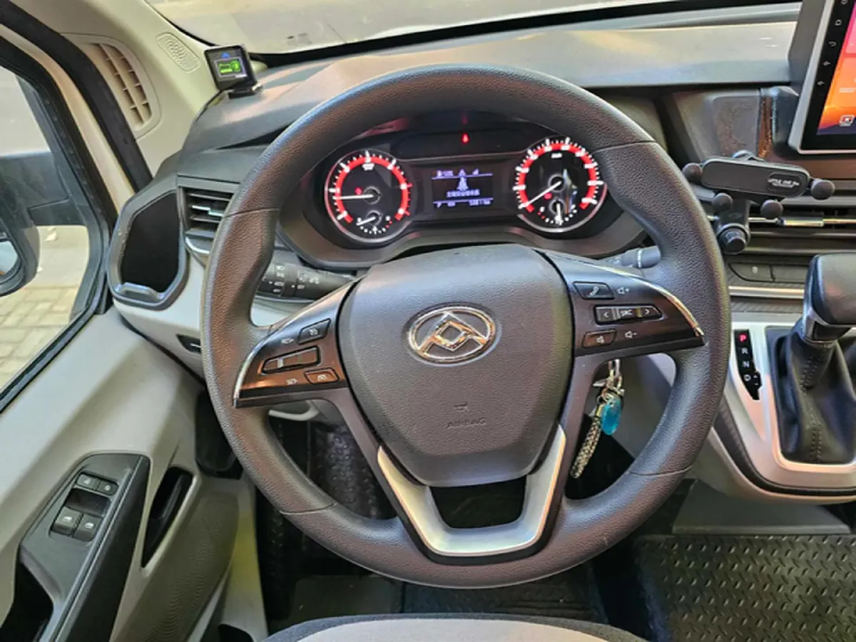 2019 MAXUS XinTu V90 2.0T 148HP L4 6MT,autocango,china used car exporter,china ev exporter,chinese used car exporter,chinese used ev exporter