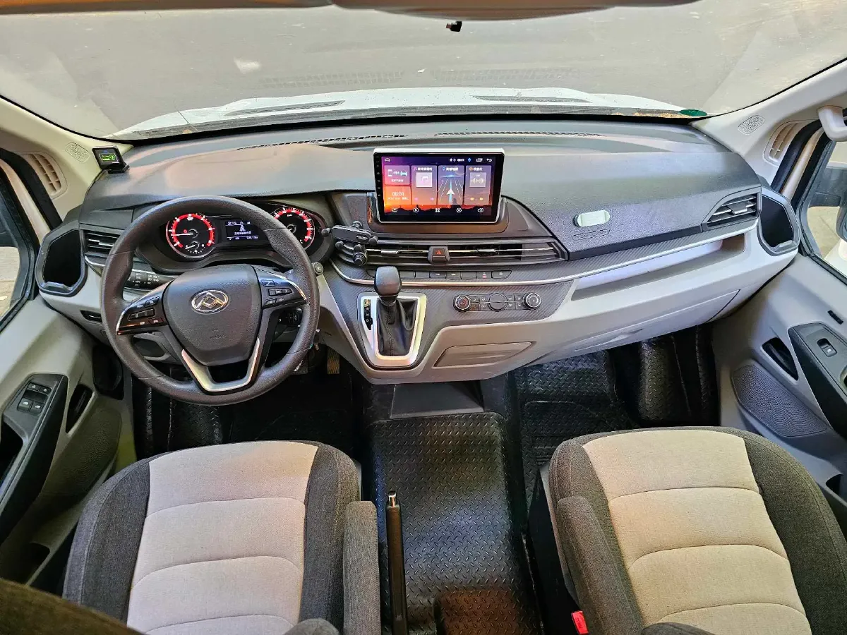 2019 MAXUS XinTu V90 2.0T 148HP L4 6MT,autocango,china used car exporter,china ev exporter,chinese used car exporter,chinese used ev exporter