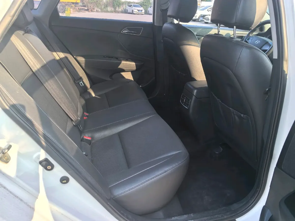 2019 Hyundai Mistra 1.8L 143HP L4 6AT,autocango,china used car exporter,china ev exporter,chinese used car exporter,chinese used ev exporter