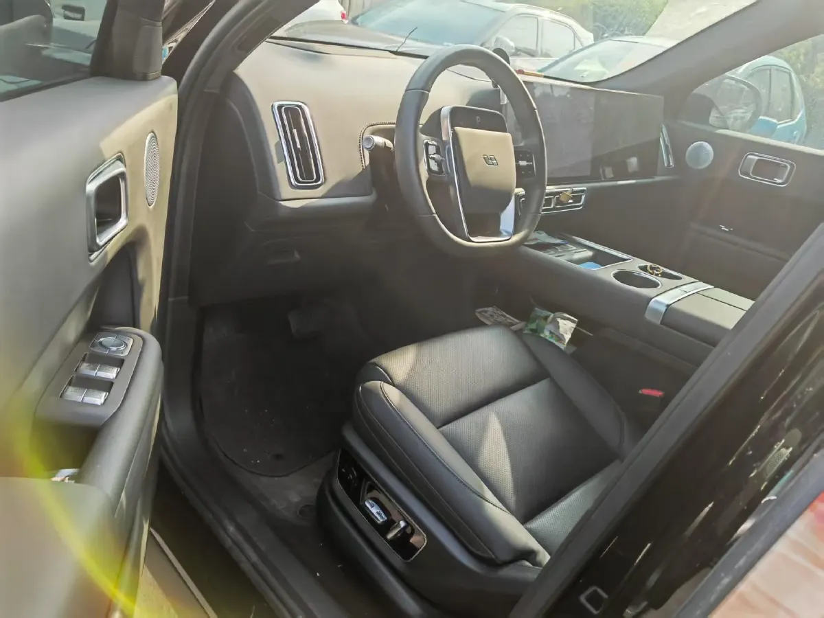 2024 Li L7 Range Extended 154HP REEV 42.8KWH,autocango,china used car exporter,china ev exporter,chinese used car exporter,chinese used ev exporter
