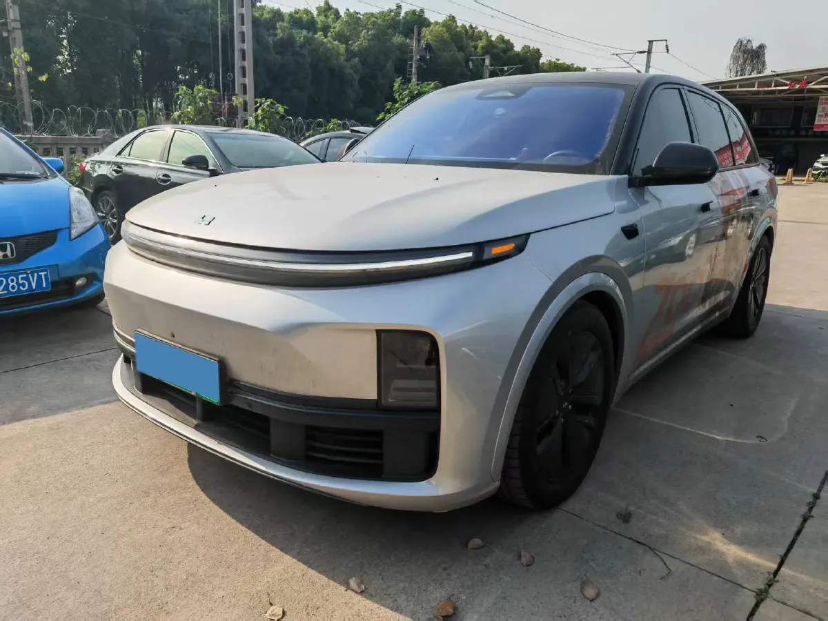 2024 Li L7 Range Extended 154HP REEV 42.8KWH,autocango,china used car exporter,china ev exporter,chinese used car exporter,chinese used ev exporter