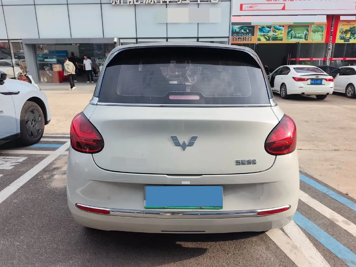 2023 WuLing BinGuo BEV 31.9KWH,autocango,china used car exporter,china ev exporter,chinese used car exporter,chinese used ev exporter