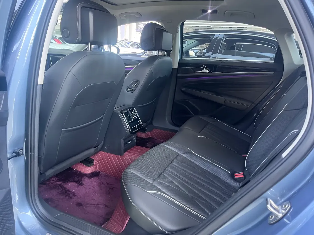 2022 Xpeng P7 BEV 60.2KWH,autocango,china used car exporter,china ev exporter,chinese used car exporter,chinese used ev exporter