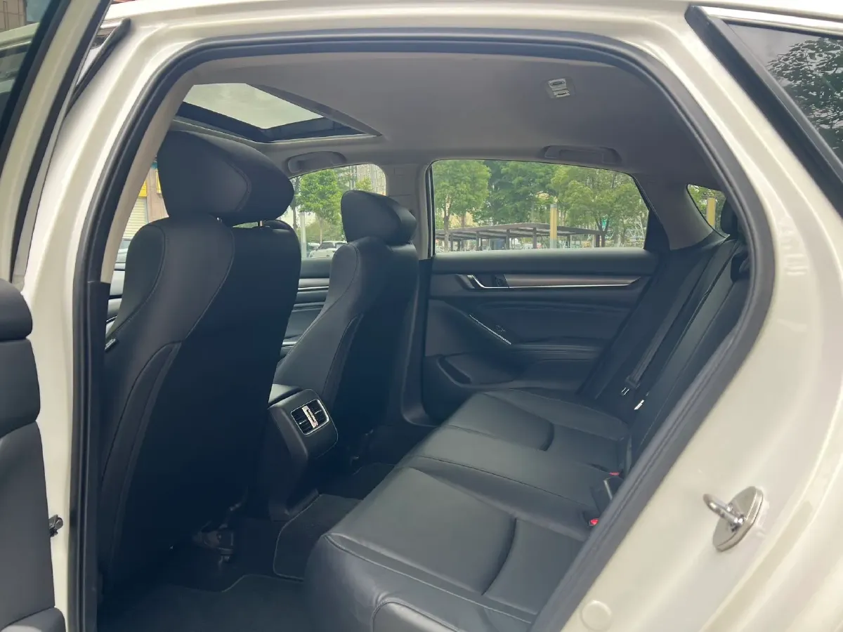 2018 Honda Accord 1.5T 177HP L4 CVT,autocango,china used car exporter,china ev exporter,chinese used car exporter,chinese used ev exporter