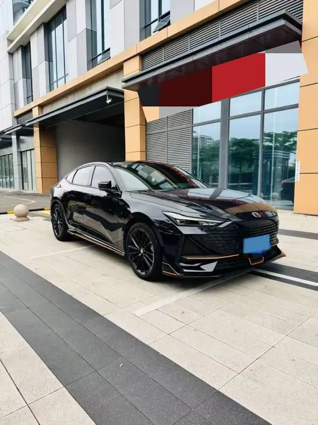 2022 ChangAn UNI-V 1.5T 188HP L4 7DCT,autocango,china used car exporter,china ev exporter,chinese used car exporter,chinese used ev exporter