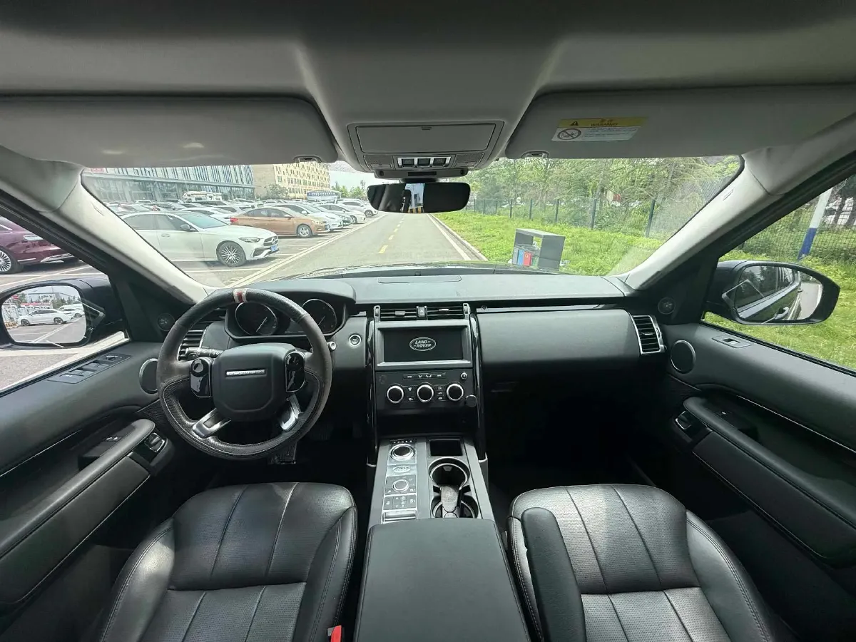 2019 Land Rover Discovery 3.0T 340HP V6 8AT,autocango,china used car exporter,china ev exporter,chinese used car exporter,chinese used ev exporter
