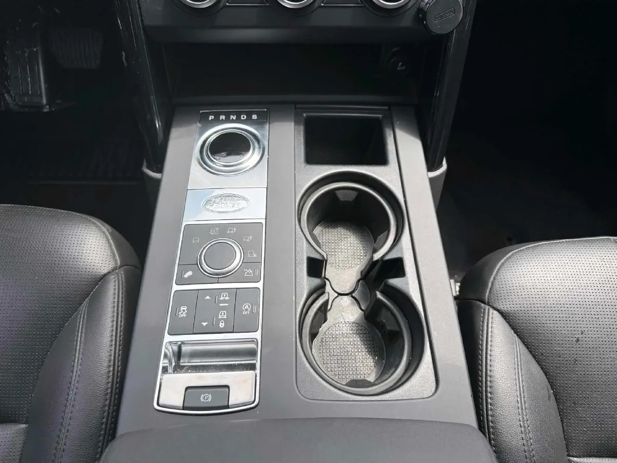 2019 Land Rover Discovery 3.0T 340HP V6 8AT,autocango,china used car exporter,china ev exporter,chinese used car exporter,chinese used ev exporter