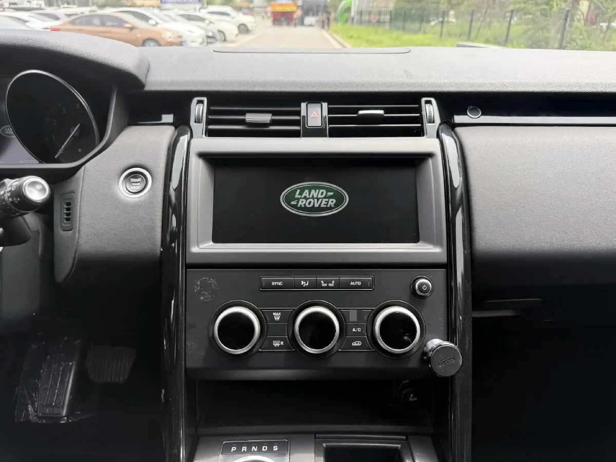 2019 Land Rover Discovery 3.0T 340HP V6 8AT,autocango,china used car exporter,china ev exporter,chinese used car exporter,chinese used ev exporter