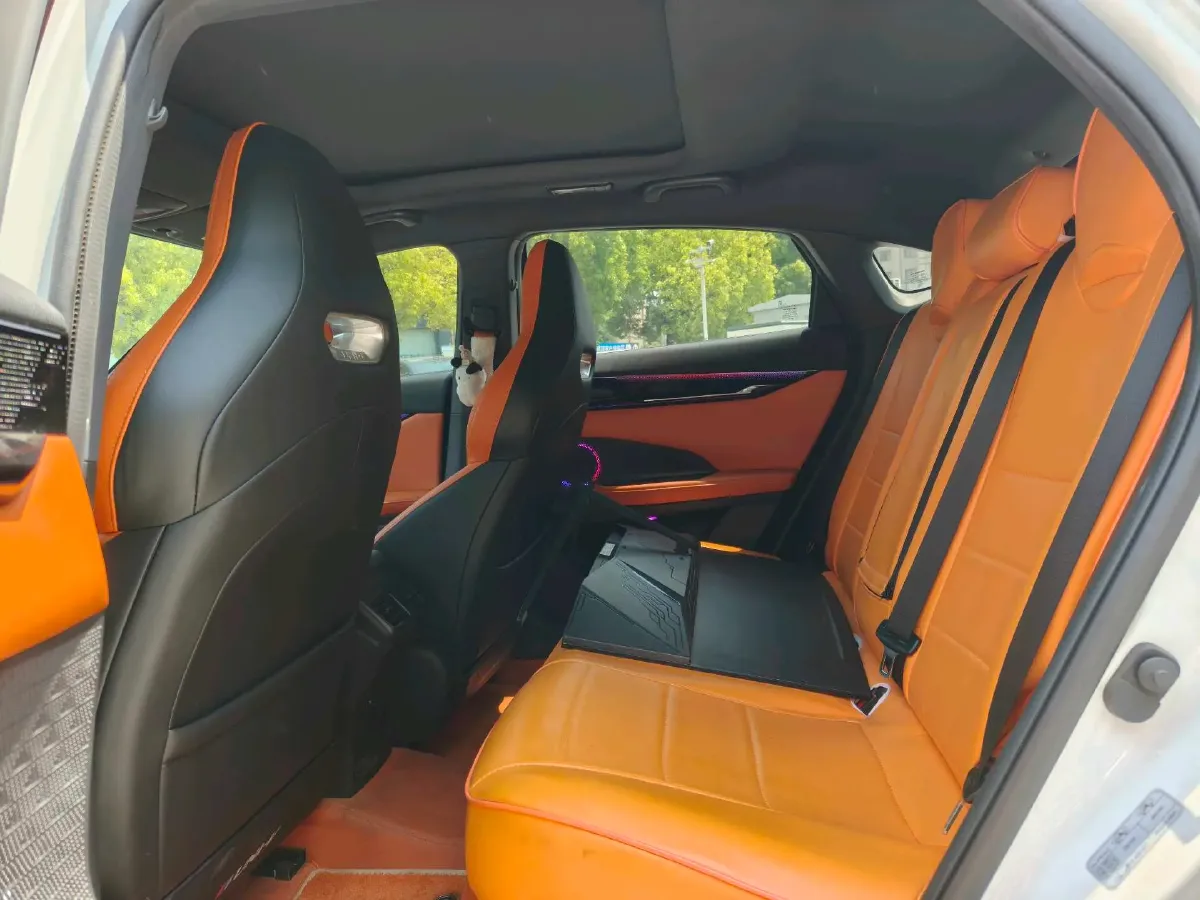 2023 ChangAn UNI-V 1.5T 188HP L4 7DCT,autocango,china used car exporter,china ev exporter,chinese used car exporter,chinese used ev exporter