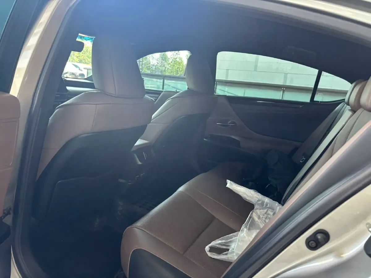 2022 Jetour DASHING i-DM 1.5T 156HP L4 3DHT PHEV 19.27KWH,autocango,china used car exporter,china ev exporter,chinese used car exporter,chinese used ev exporter