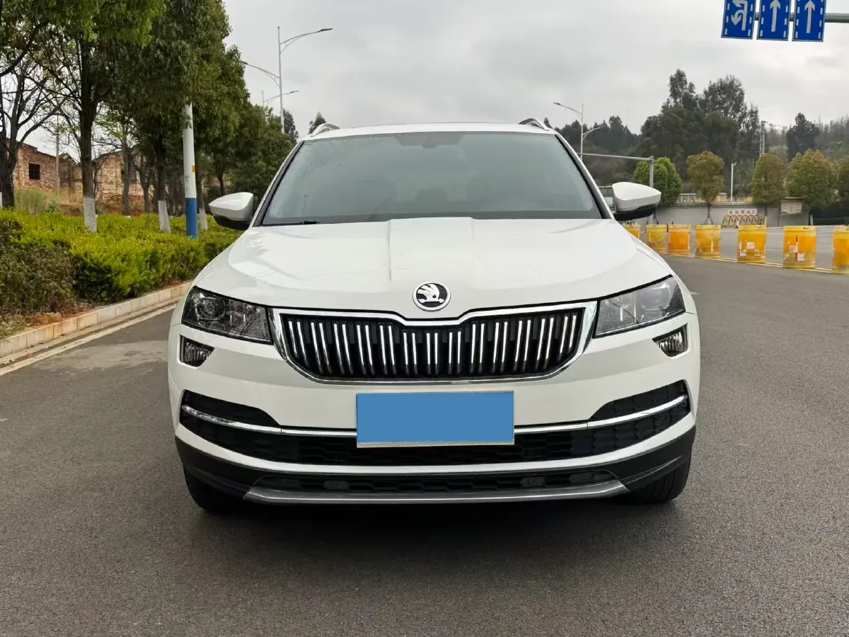 2019 Skoda Karoq 1.4T 150HP L4 7DCT,autocango,china used car exporter,china ev exporter,chinese used car exporter,chinese used ev exporter