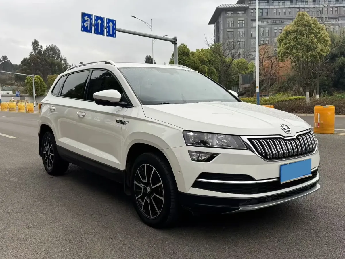 2019 Skoda Karoq 1.4T 150HP L4 7DCT,autocango,china used car exporter,china ev exporter,chinese used car exporter,chinese used ev exporter