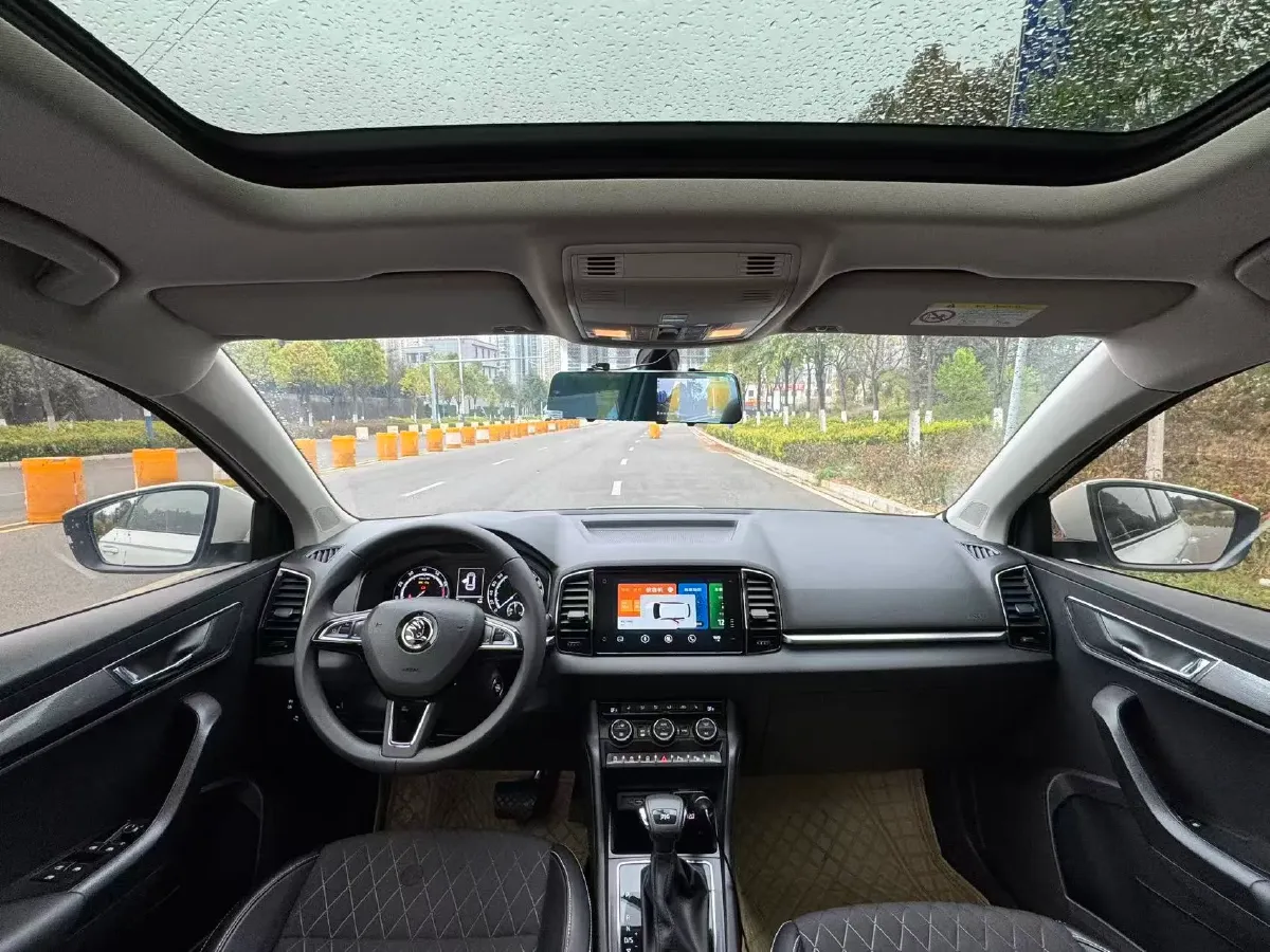 2019 Skoda Karoq 1.4T 150HP L4 7DCT,autocango,china used car exporter,china ev exporter,chinese used car exporter,chinese used ev exporter