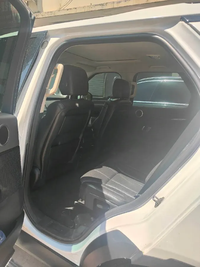 2018 Land Rover Discovery 3.0T 340HP V6 8AT,autocango,china used car exporter,china ev exporter,chinese used car exporter,chinese used ev exporter