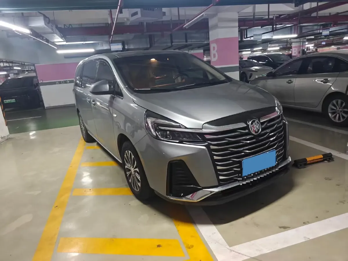 2023 Buick GL8 2.0T 237HP L4 9AT,autocango,china used car exporter,china ev exporter,chinese used car exporter,chinese used ev exporter