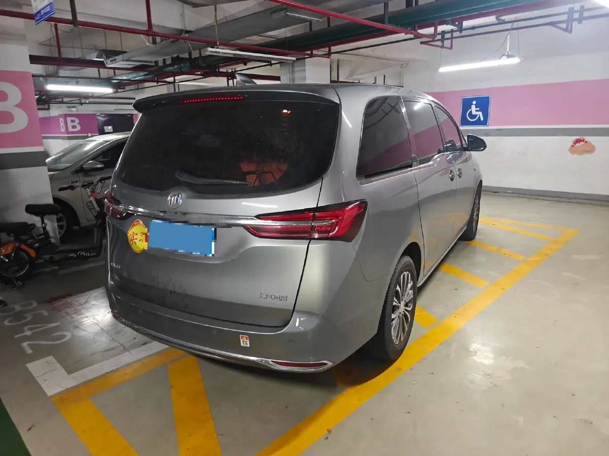 2023 Buick GL8 2.0T 237HP L4 9AT,autocango,china used car exporter,china ev exporter,chinese used car exporter,chinese used ev exporter