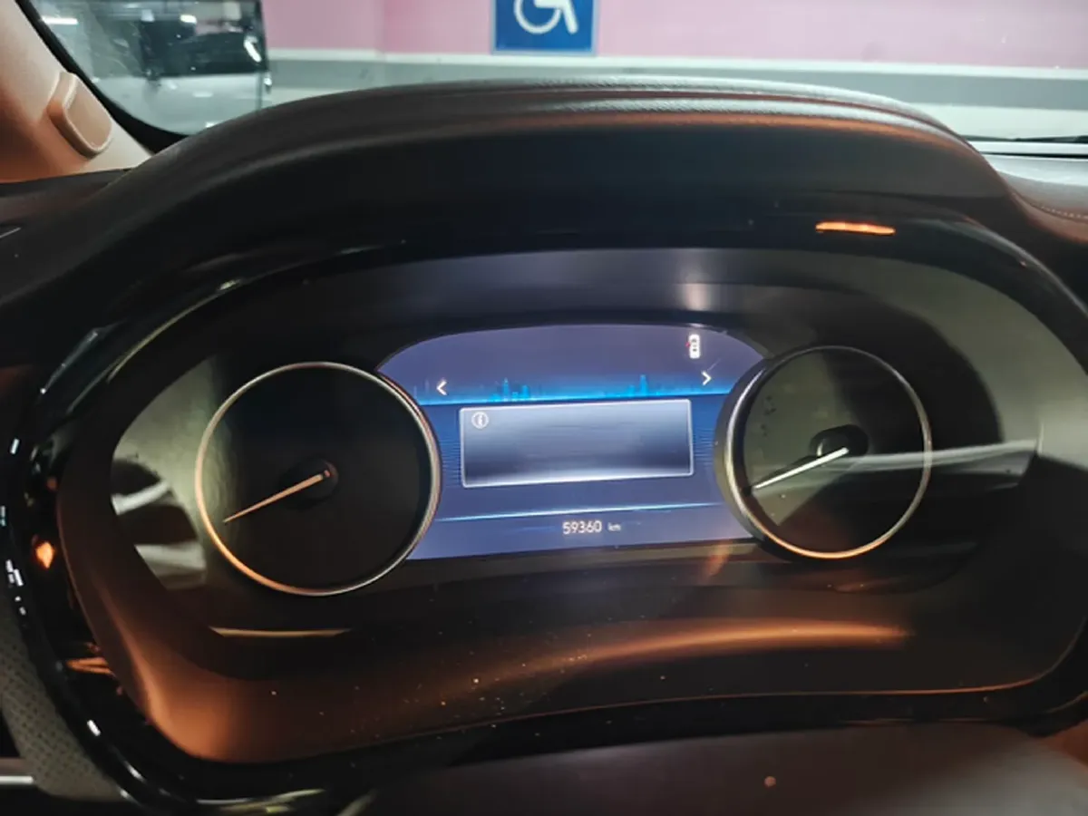 2023 Buick GL8 2.0T 237HP L4 9AT,autocango,china used car exporter,china ev exporter,chinese used car exporter,chinese used ev exporter