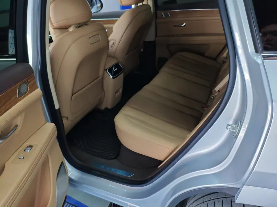 2024 AITO AITO M7 1.5T 152HP L4 REEV 42KWH,autocango,china used car exporter,china ev exporter,chinese used car exporter,chinese used ev exporter