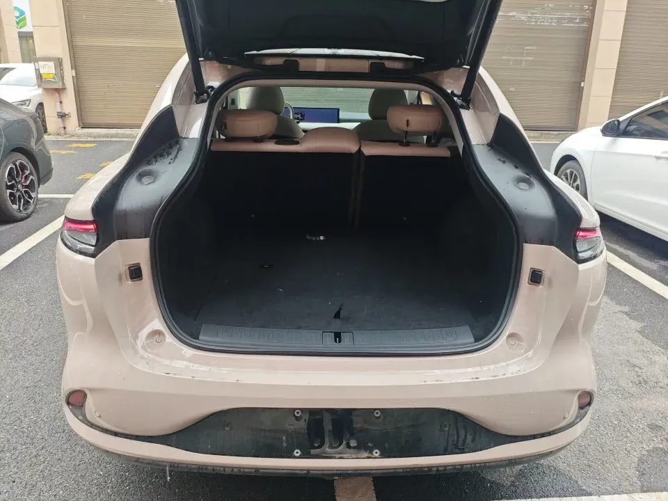 2025 IM LS6 BEV 75KWH,autocango,china used car exporter,china ev exporter,chinese used car exporter,chinese used ev exporter