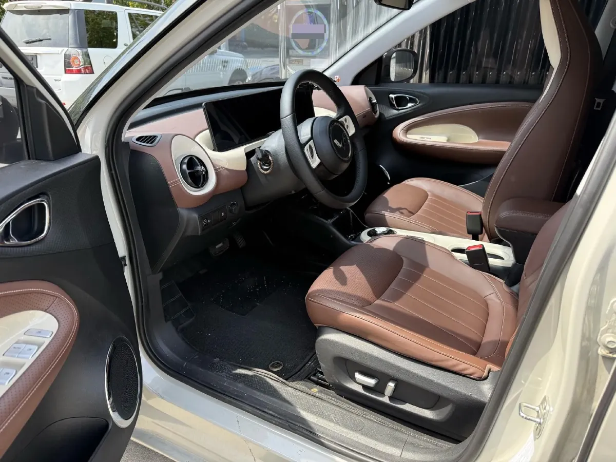 2024 WuLing BinGuo BEV 31.9KWH,autocango,china used car exporter,china ev exporter,chinese used car exporter,chinese used ev exporter