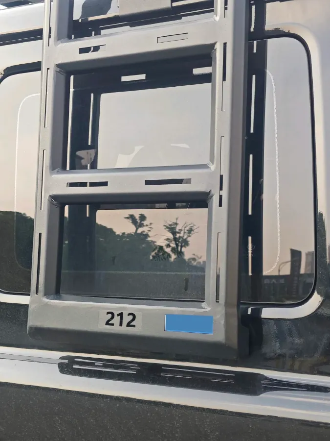 2024 212 212 T01 2.0T 252HP L4 8AT,autocango,china used car exporter,china ev exporter,chinese used car exporter,chinese used ev exporter